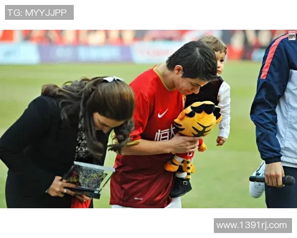 中国球迷心目中的足球明星与他们的传奇故事 中国球迷心目中的足球明星与他们的传奇故事