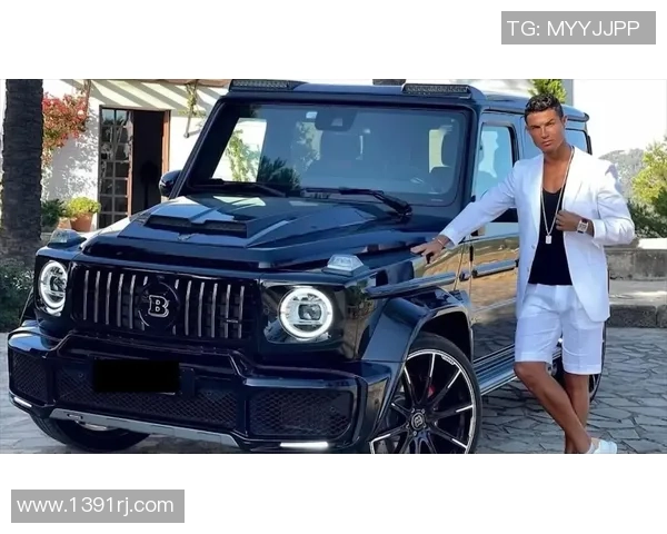 足球明星亲自赠送豪车视频感动粉丝瞬间引发热议