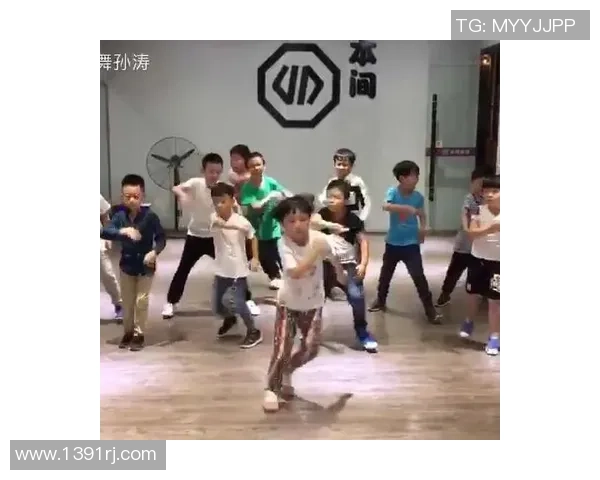 专业解读:西安街舞队的整体压制打法 专业解读:西安街舞队的整体压制打法