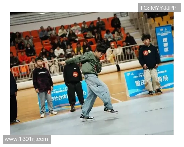 全国街舞大赛特别报道：重庆飞盘队的突破历程