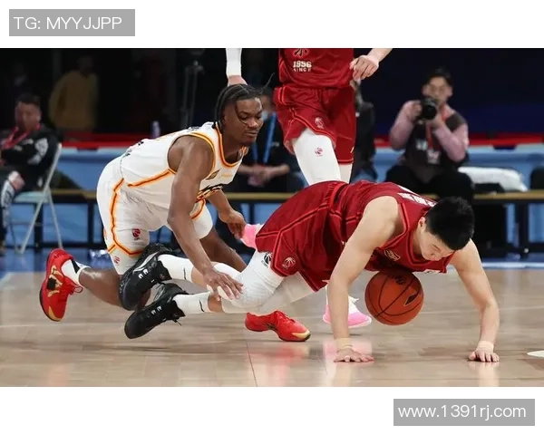 篮球热点：解读深圳篮球队的进攻_1